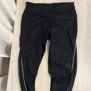 VS Black Athletic Capri Leggings